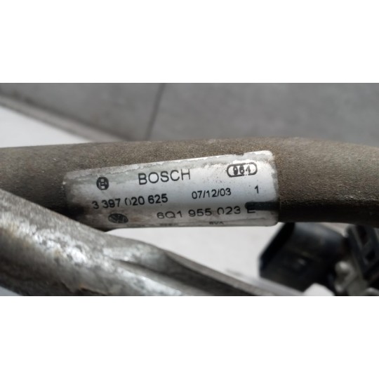 windshield wiper motor VOLKSWAGEN Polo 2001>2005 used