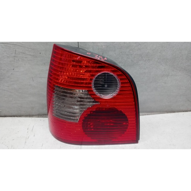 VOLKSWAGEN FARO POSTERIORE ESTERNO SINISTRO VOLKSWAGEN Polo 2001>2005 usato