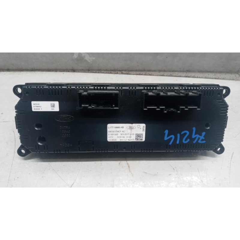 FORD AC CONTROL UNIT FORD Puma 2019> used