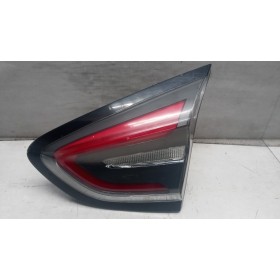 RIGHT REAR LED LIGHT ON...