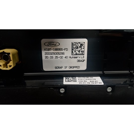 VARIOUS DISPLAY  FORD Puma 2019> used