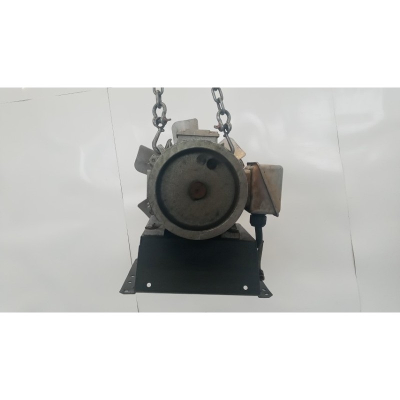 . ELETRIC ENGINE . . used