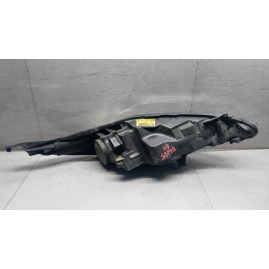 FARO ANTERIORE SINISTRO FORD Fiesta 2008>2013 usato