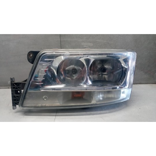 FARO ANTERIORE SINISTRO MAN TGX  usato