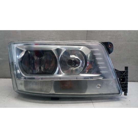 RIGHT HEADLIGHT MAN TGX  used