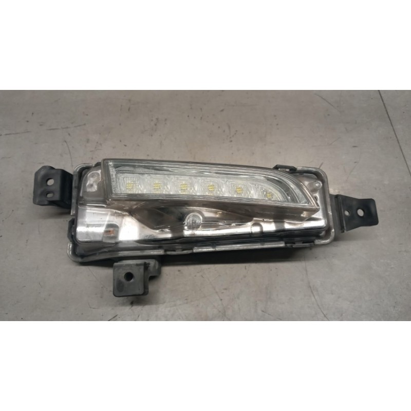 SUZUKI FRONT LEFT LED FLASHLIGHT  SUZUKI Vitara 2020> used