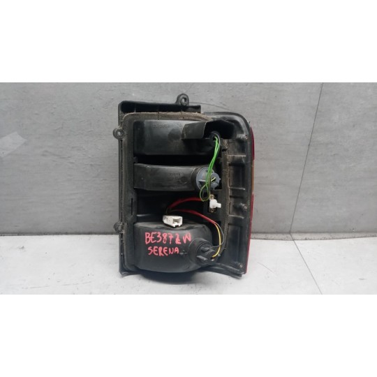 FARO POSTERIORE ESTERNO SINISTRO NISSAN Serena 1991>1999 usato