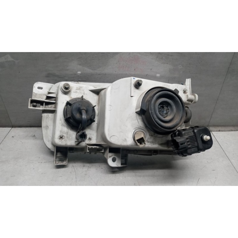 NISSAN RIGHT HEADLIGHT NISSAN Serena 1991>1999 used