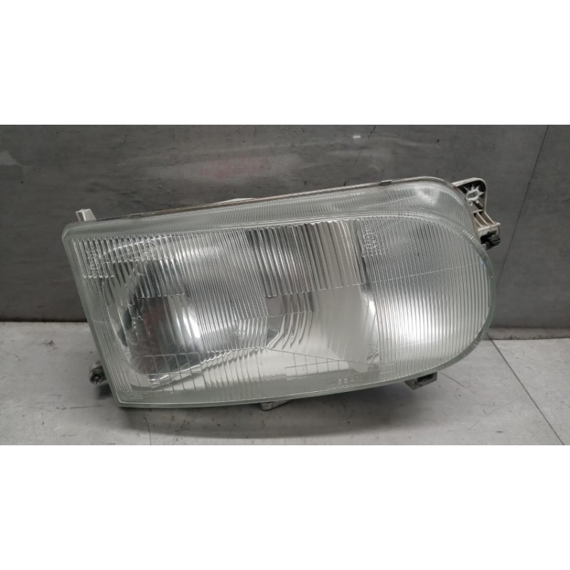 NISSAN RIGHT HEADLIGHT NISSAN Serena 1991>1999 used