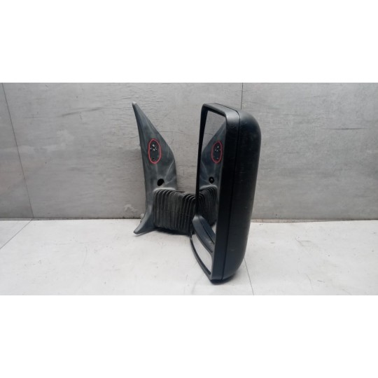 RETROVISORE DESTRO IVECO Daily 2000>2006 usato