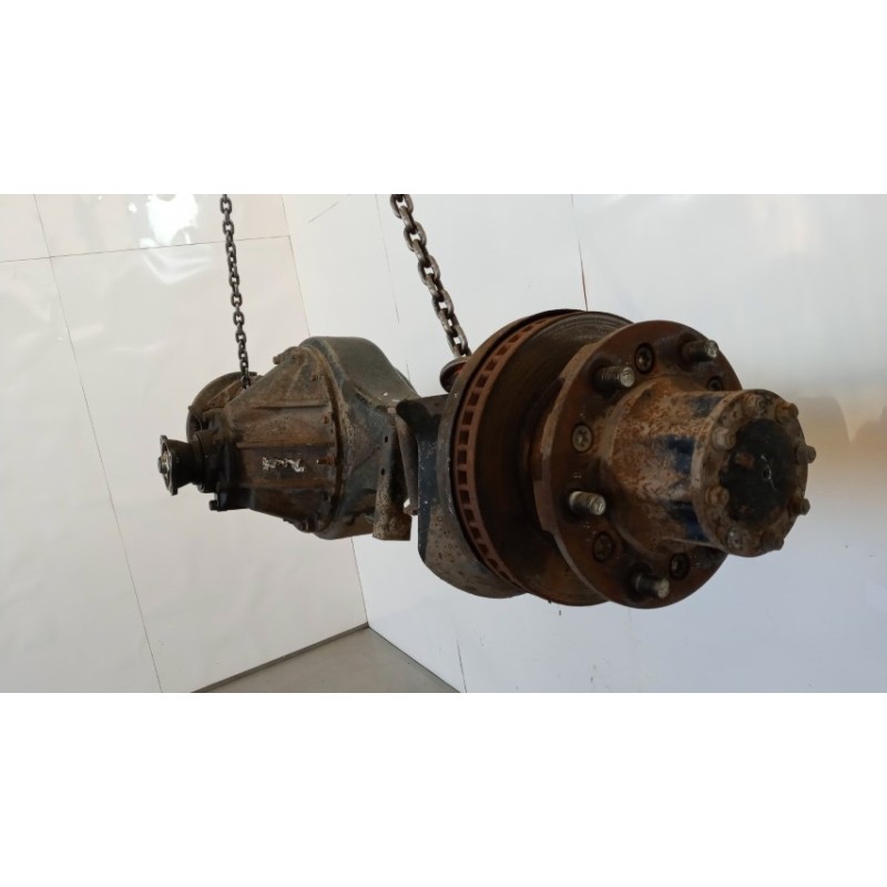 ISUZU ASSALE POSTERIORE ISUZU N2R usato