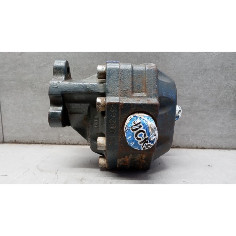 ISUZU HYDRAULIC PUMP  ISUZU N2R used