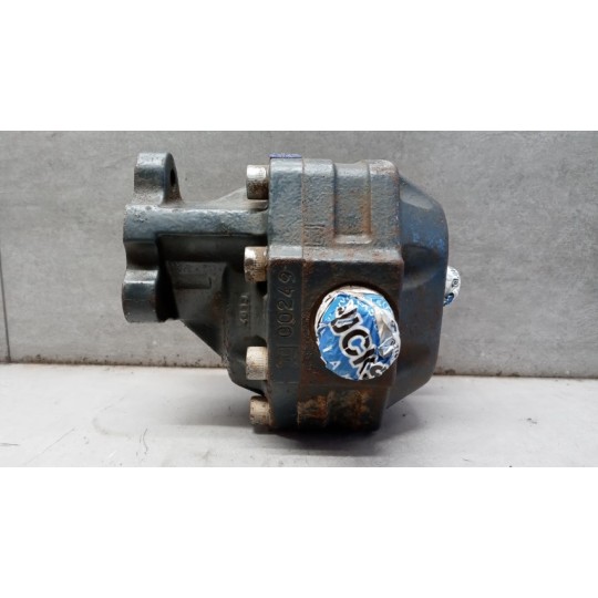 HYDRAULIC PUMP  ISUZU N2R used