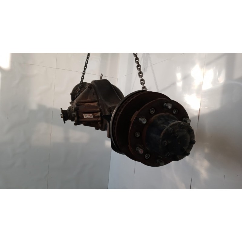 ISUZU ASSALE POSTERIORE ISUZU N2R usato