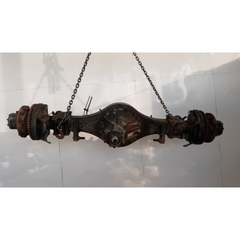 ISUZU ASSALE POSTERIORE ISUZU N2R usato