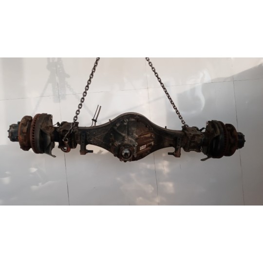 ASSALE POSTERIORE ISUZU N2R usato