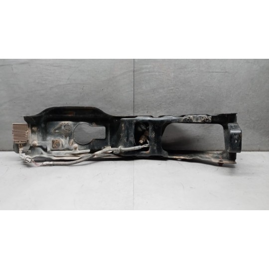 RIGHT HEADLIGHT SEAT ISUZU N2R used