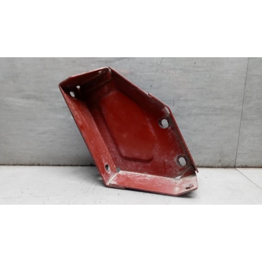 STAFFA SX ANCORAGGIO PARAURTI IVECO Daily 1996>2000 usato