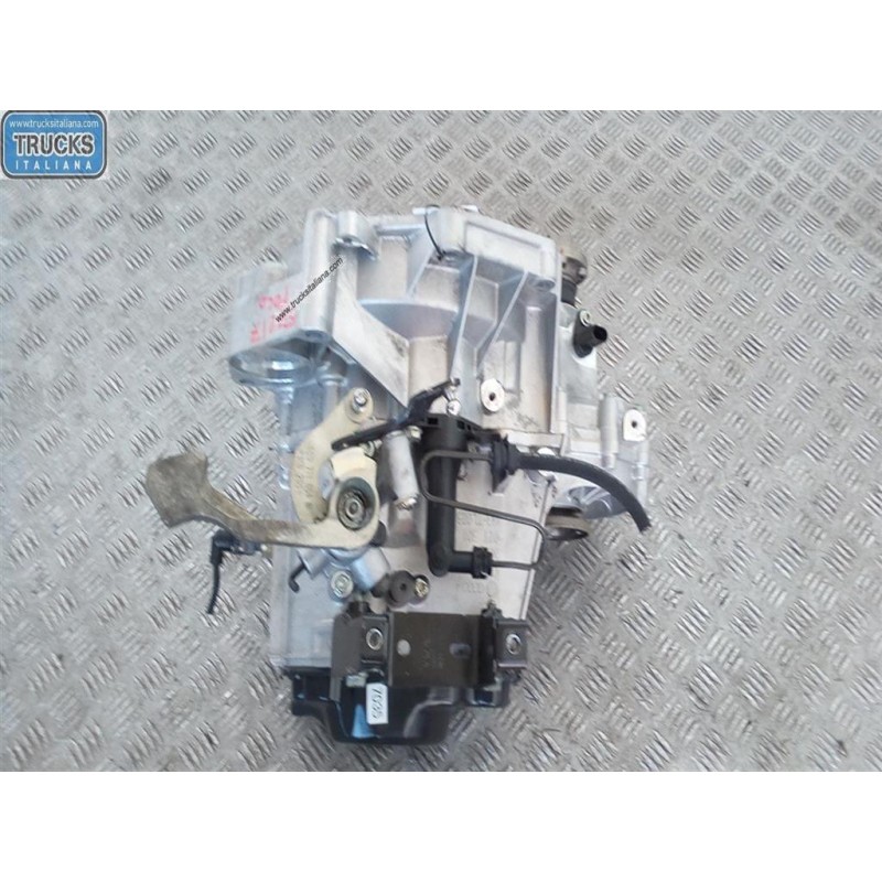VOLKSWAGEN GEARBOXES  VOLKSWAGEN Polo 2001>2005 used