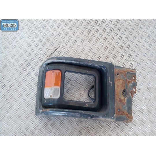 CANTONALE PARAURTI ANT DX FIAT truck 300 usato