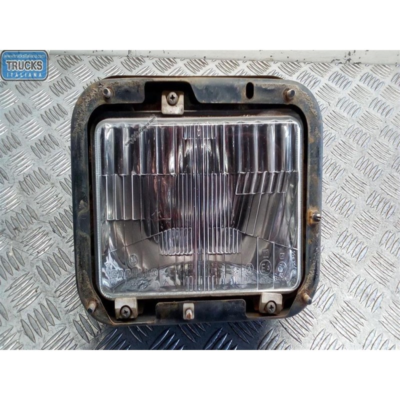 FIAT truck FARO ANTERIORE SINISTRO FIAT truck 300 usato