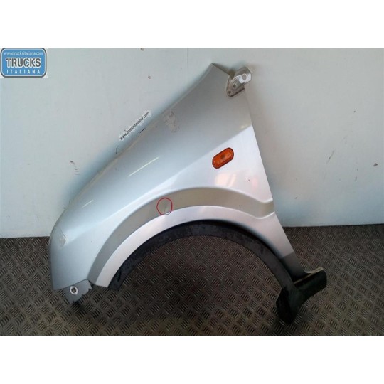 LEFT FRONT MUDGUARD  FORD Fusion 2002>2006 used