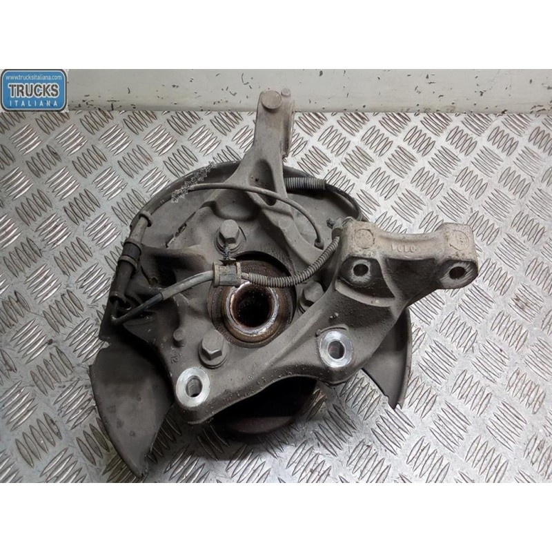 OPEL MONTANTE COMPLETO SINISTRO OPEL Zafira C 2011>2016 usato