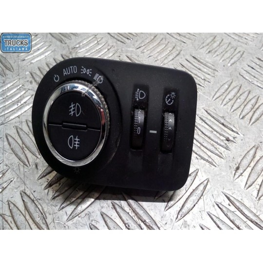 BLOCCO LUCI OPEL Zafira C 2011>2016 usato