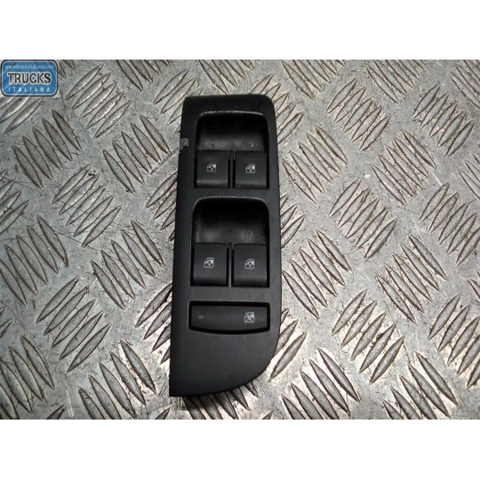 INTERRUTTORI E PULSANTI ALZAVETRI OPEL Zafira C 2011>2016 usato
