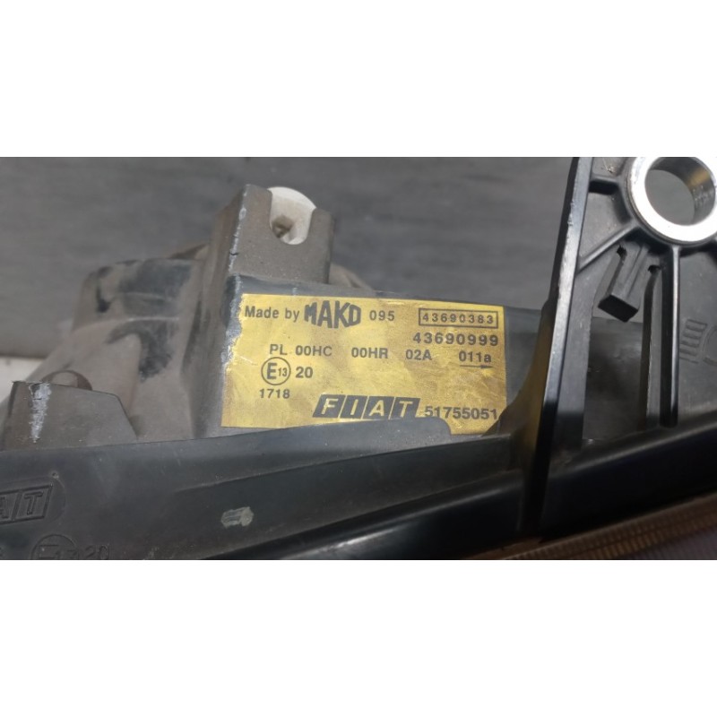 FIAT FARO ANTERIORE SINISTRO FIAT Doblo' 2005>2009 usato