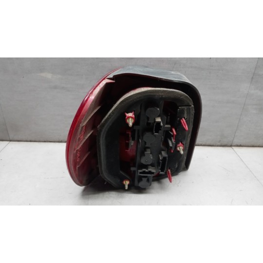 FARO POSTERIORE ESTERNO DESTRO VOLKSWAGEN Polo 1999>2001 usato