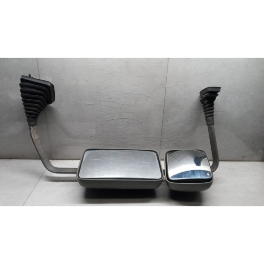 RETROVISORE DESTRO IVECO Stralis 2003>2007 usato