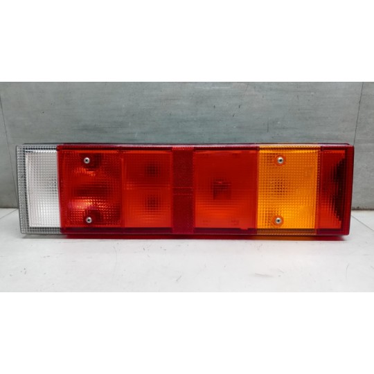 FARO POSTERIORE ESTERNO DESTRO IVECO EUROCARGO 2008>2013 usato