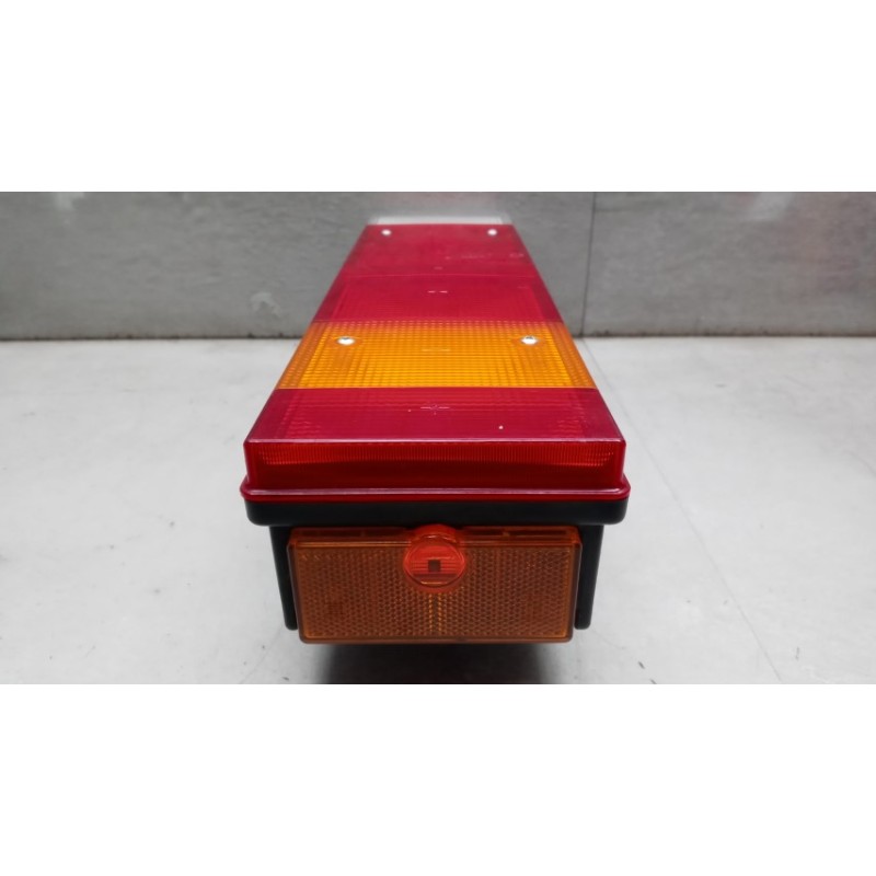 IVECO FARO POSTERIORE ESTERNO DESTRO IVECO Stralis 2007>2013 usato