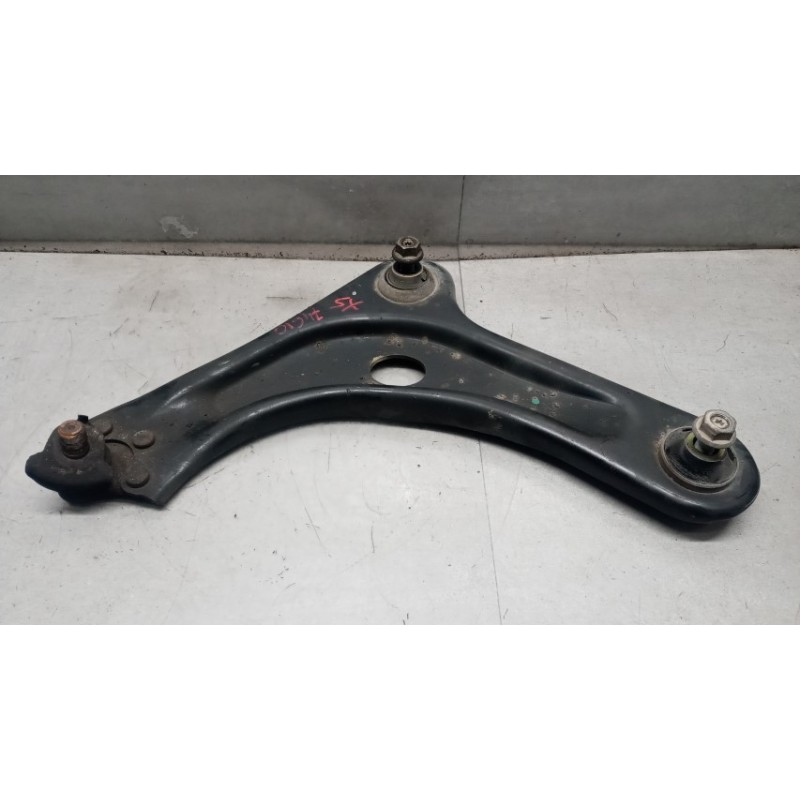 PEUGEOT CONTROL ARM FRONT LOWER LEFT  PEUGEOT 208 2012>2015 used