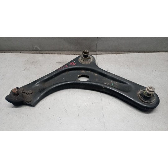 BRACCIO OSCILLANTE ANTERIORE INFERIORE SINISTRO PEUGEOT 208 2012>2015 usato