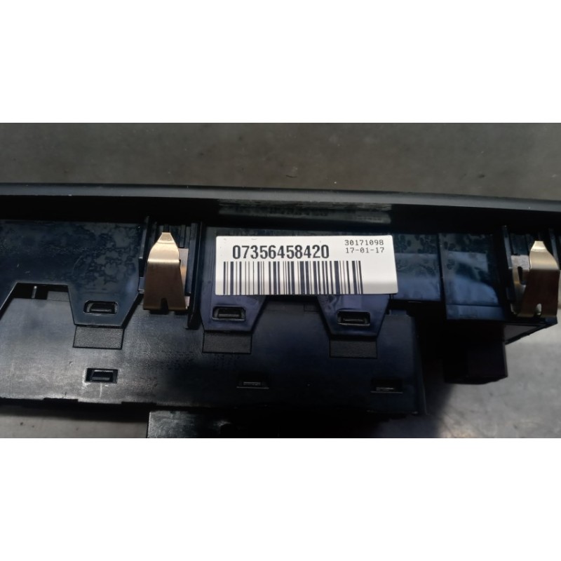 JEEP INTERRUTTORI E PULSANTI ALZAVETRI JEEP Renegade 2014>2018 usato