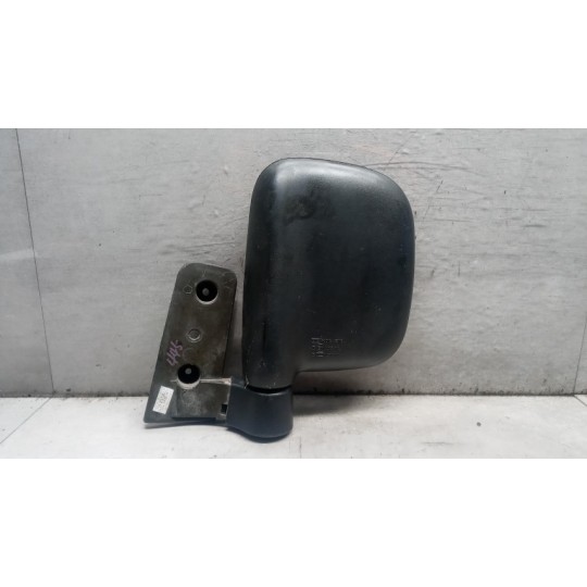 REARVIEW LEFT  HYUNDAI H-1 1995> used