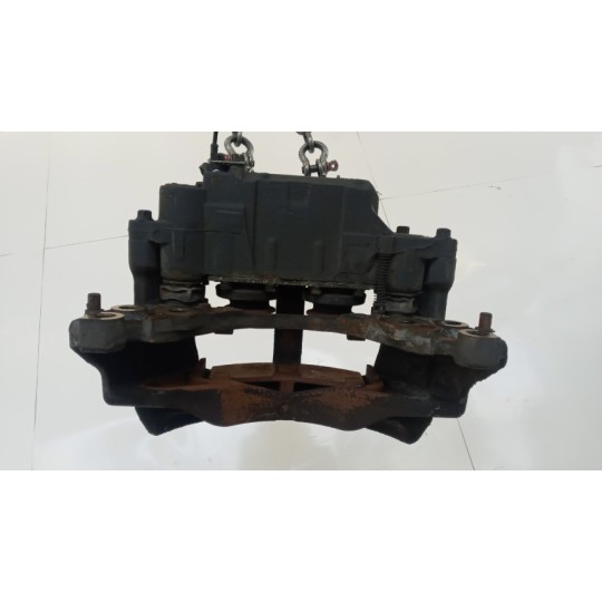 PINZA POSTERIORE DESTRA VOLVO truck FH13 usato