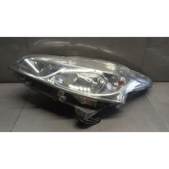 FRONT LEFT FLASHLIGHT  PEUGEOT 208 2015>2019 used