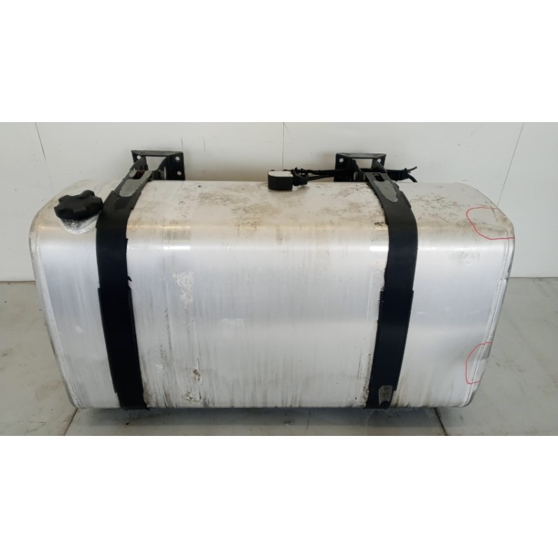 VOLVO truck SERBATOIO CARBURANTE VOLVO truck FH13 usato