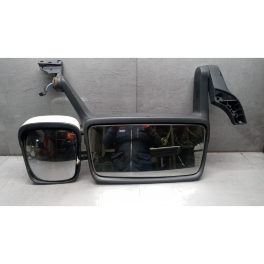 RETROVISORE ELETTRICO DESTRO VOLVO truck FH13 usato