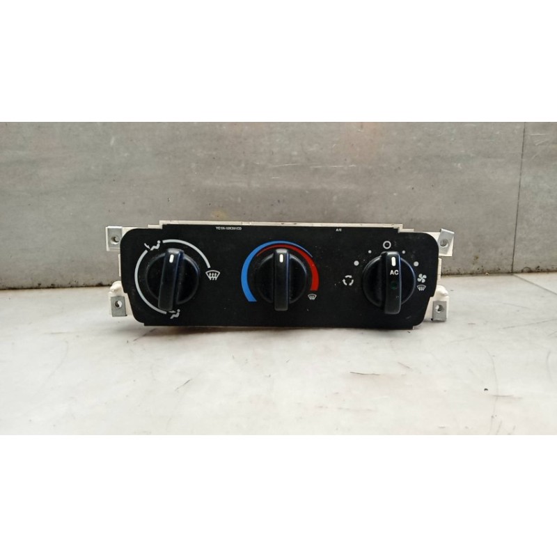 FORD van RIVESTIMENTO SUPERIORE ANTERIORE FORD van Transit 2000>2006 usato