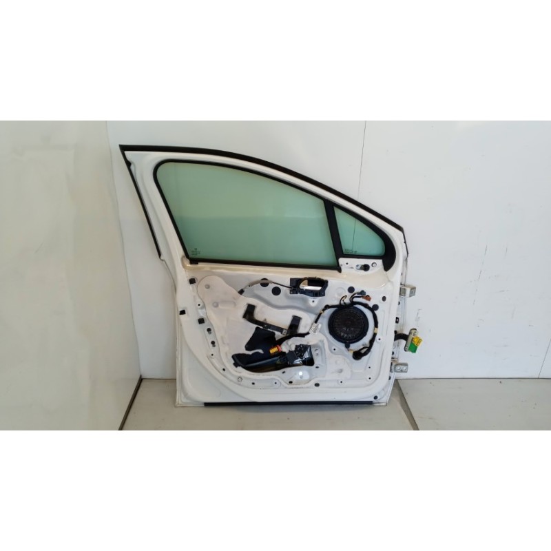 PEUGEOT PORTA ANTERIORE SINISTRA PEUGEOT 208 2015>2019 usato