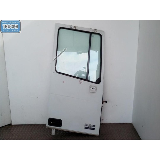 RIGHT FRONT DOOR  DAF XF105 used