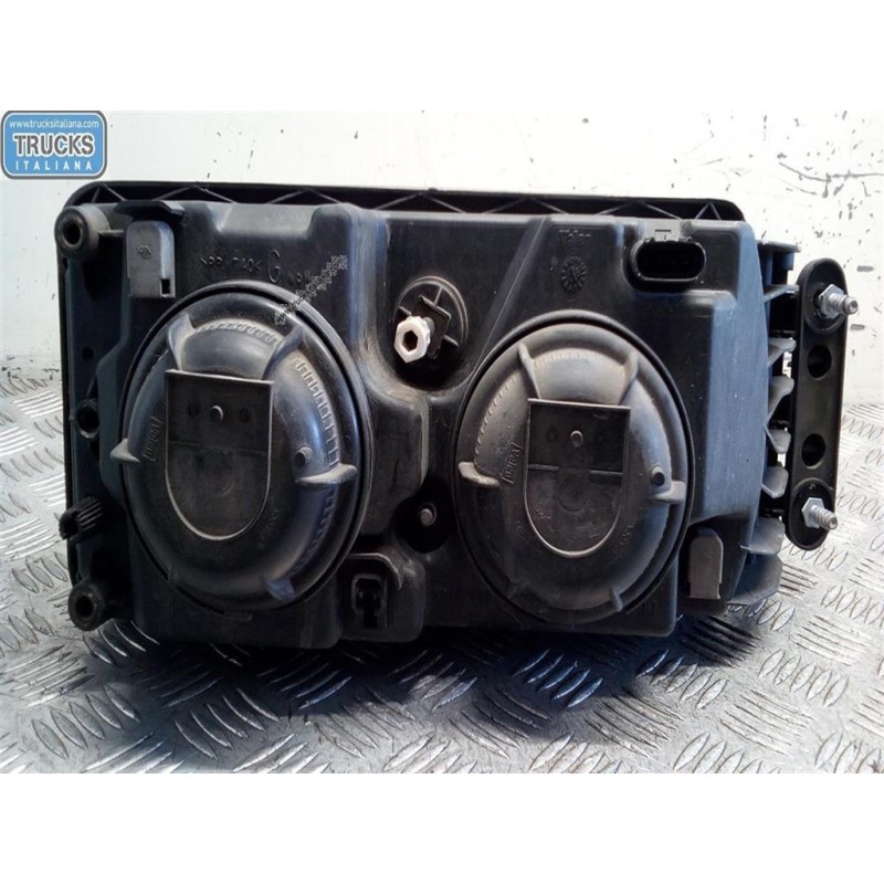 IVECO FARO ANTERIORE SINISTRO IVECO Stralis 2007>2013 usato
