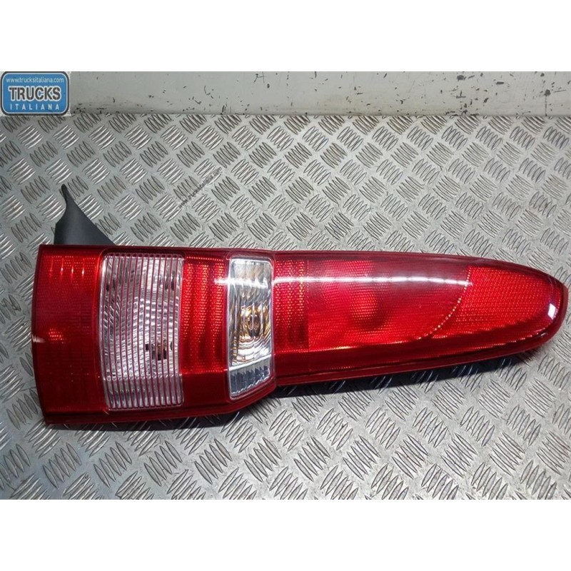 FIAT FARO POSTERIORE ESTERNO DESTRO FIAT Panda 2003>2010 usato