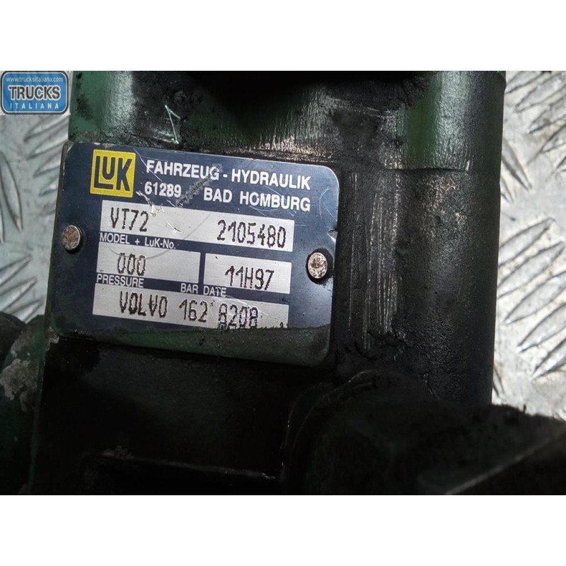 VOLVO truck POMPA IDROGUIDA VOLVO truck FH12 I 1993>2002 usato