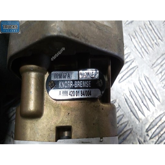 EMERGENCY LEVER  MERCEDES-BENZ truck Atego 940 used