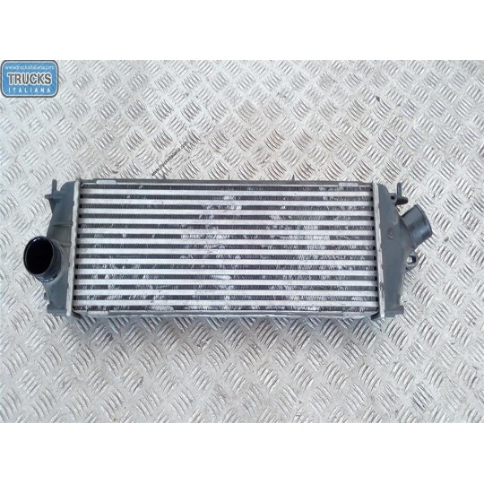 RADIATORE INTERCOOLERS OPEL van Vivaro A 2002>2006 usato
